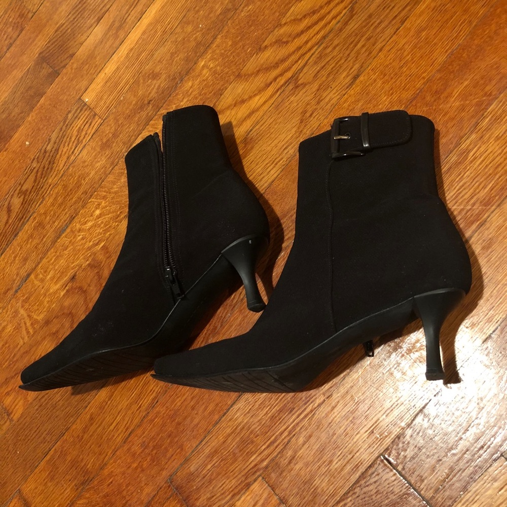 Black Stuart Weitzman waterproof boots